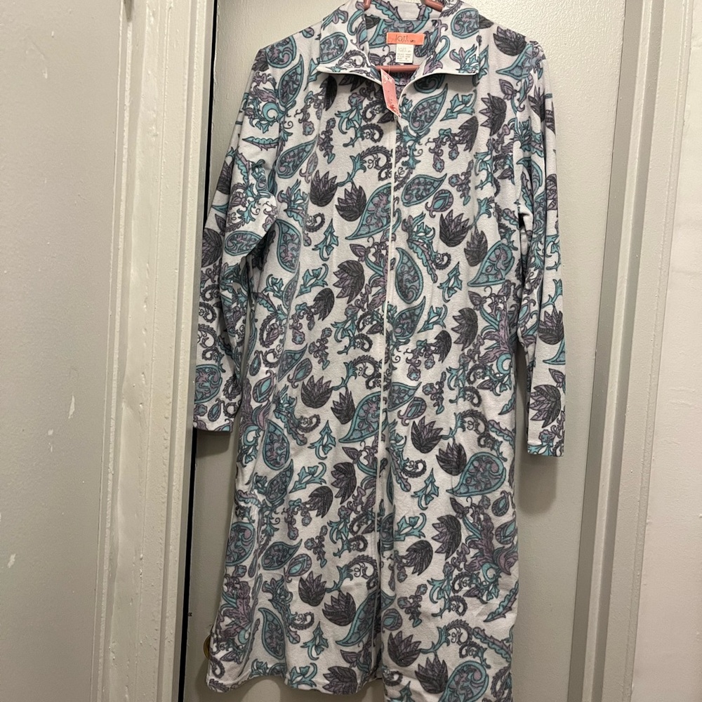 SleepWear/Robe - Picture 3 of 3